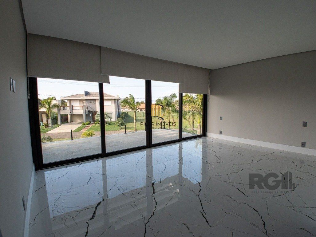 Mansão no Ocean Side para Comprar com  562,80m²
