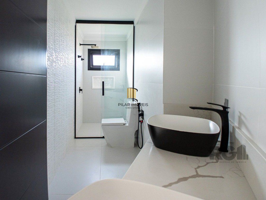 Mansão no Ocean Side para Comprar com  562,80m²