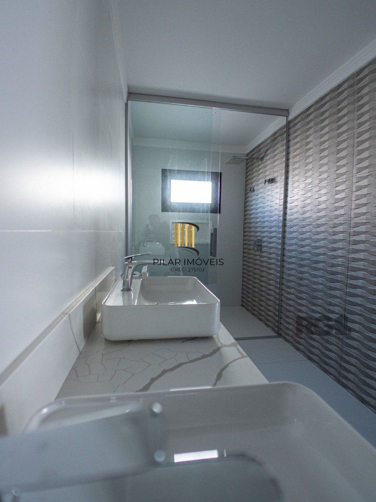 Mansão no Ocean Side para Comprar com  562,80m²