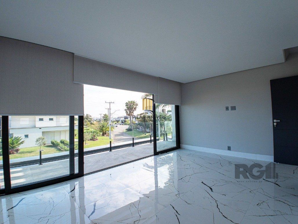 Mansão no Ocean Side para Comprar com  562,80m²