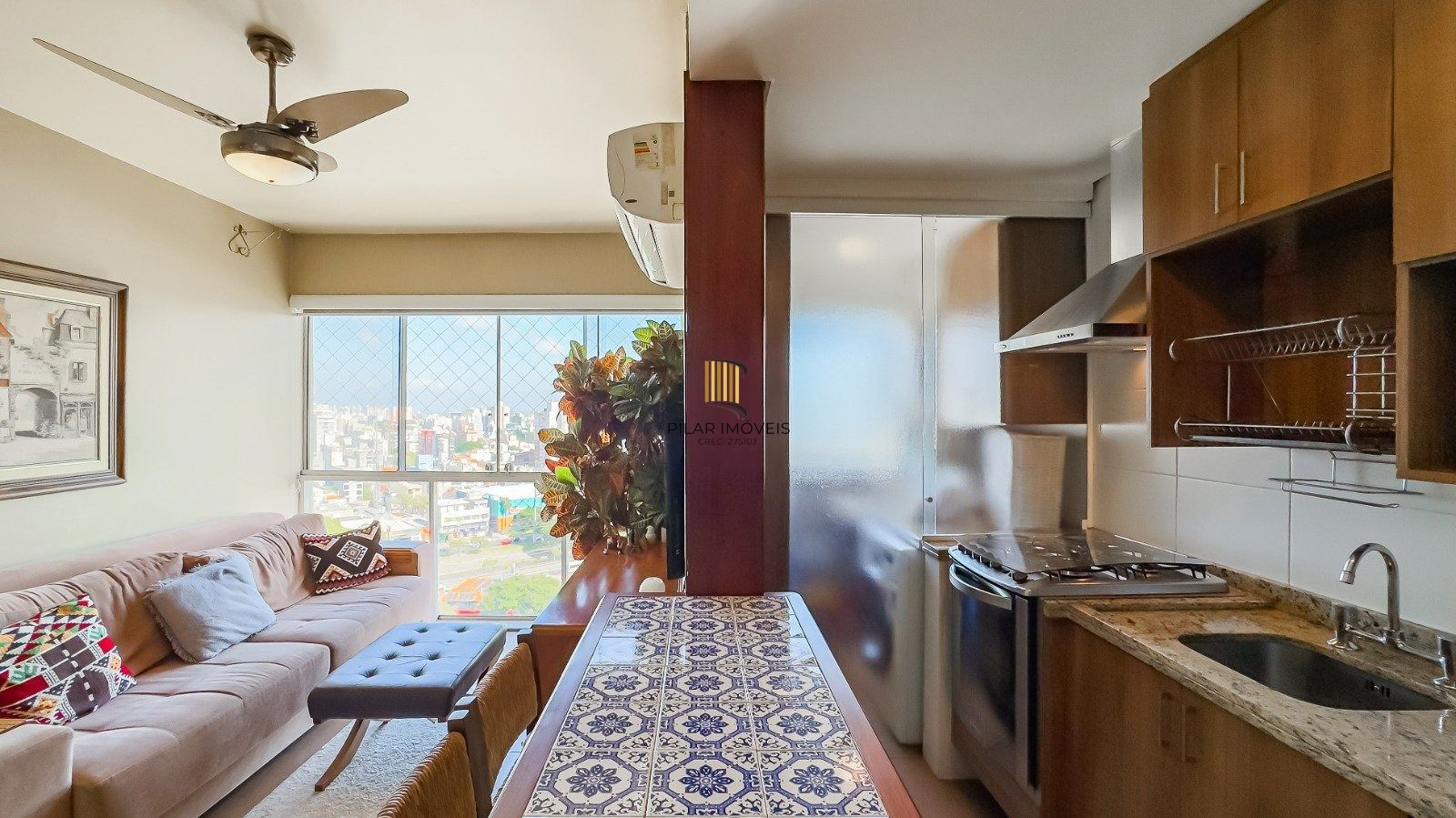 Apartamento totalmente mobiliado com 65m² no bairro Petrópolis!