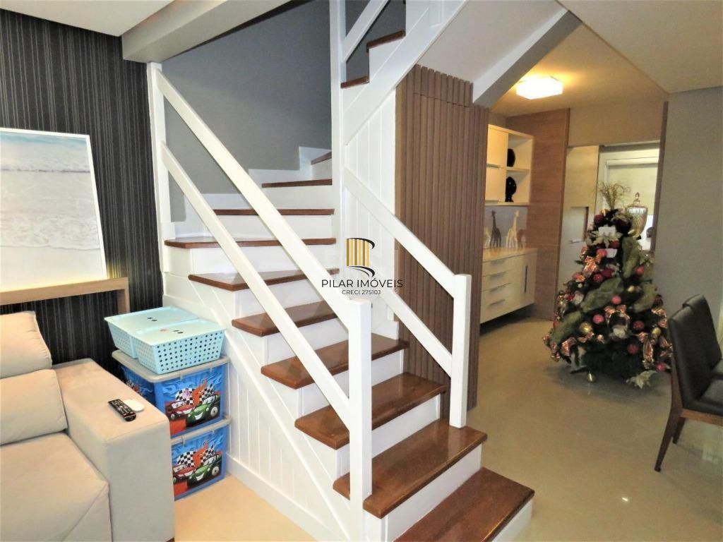 Ótima casa com 2 dormitórios com suíte master para Comprar