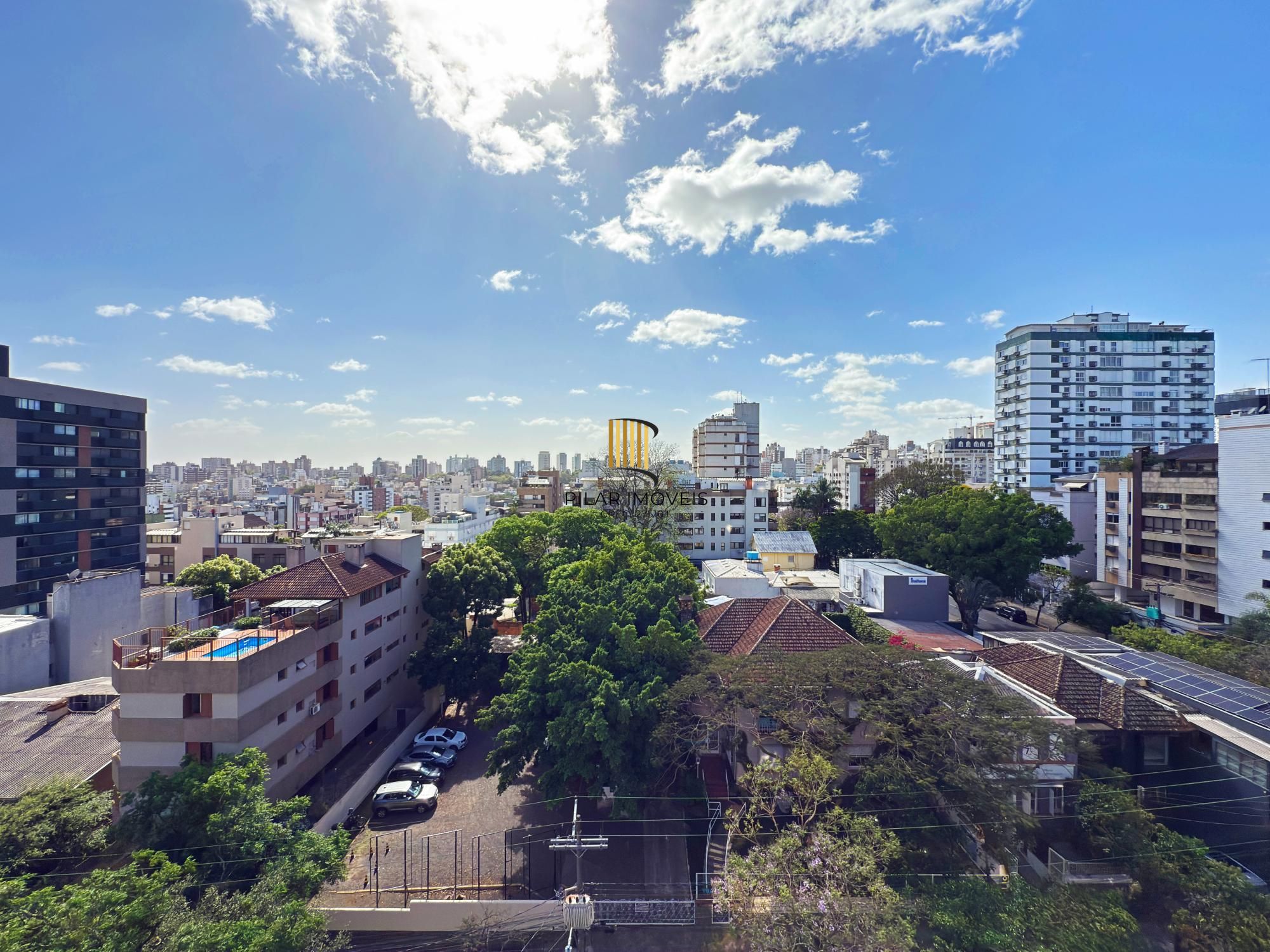 Sala Comercial À Venda Pronta no Mont'Serrat | 37m² | Mobiliada e Decorada | 1 Vaga