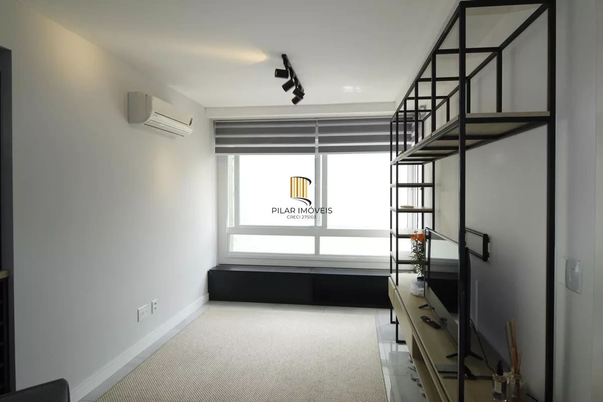 Excelente Apartamento mobiliado, 2 dormitórios para comprar, no Bairro Higienópolis