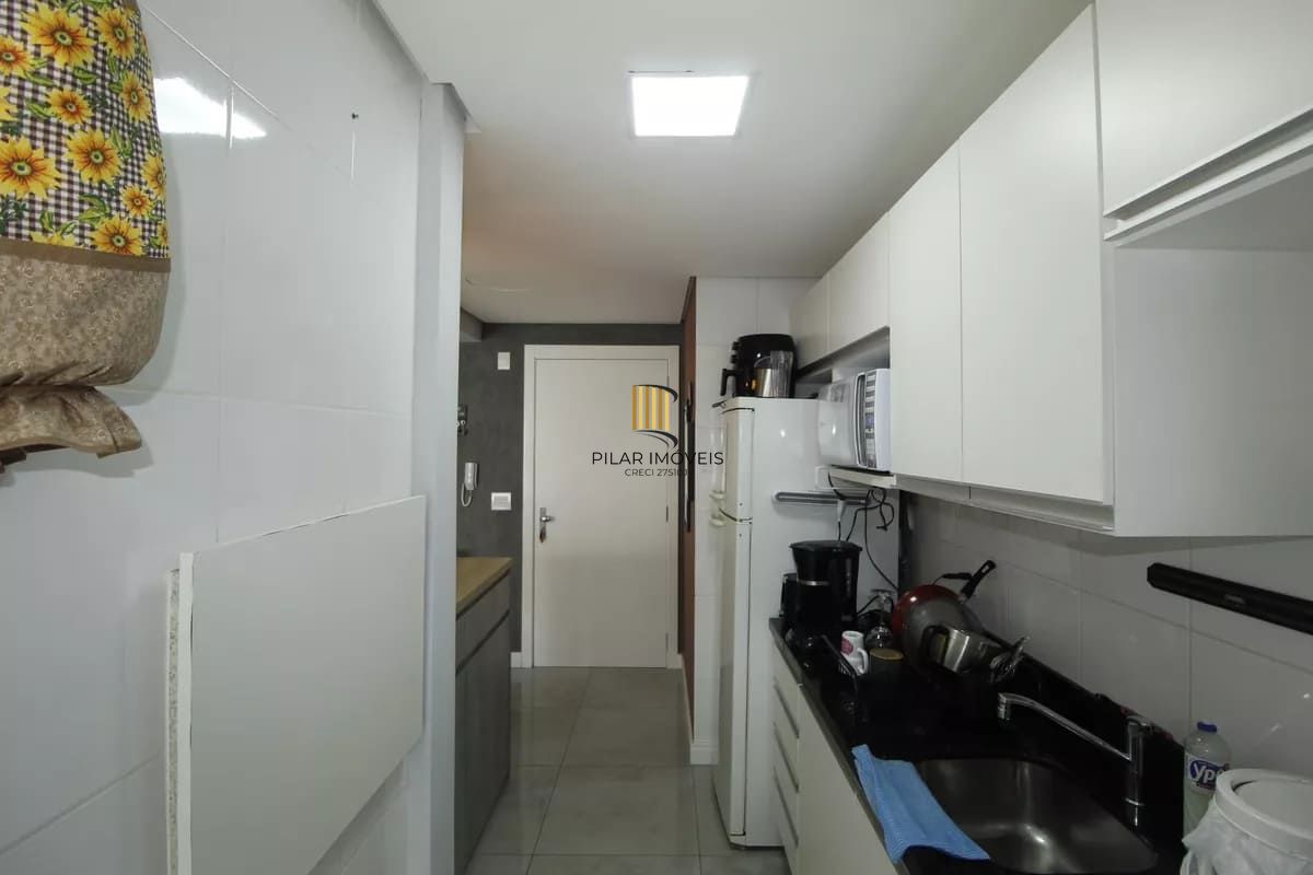 Excelente Apartamento mobiliado, 2 dormitórios para comprar, no Bairro Higienópolis