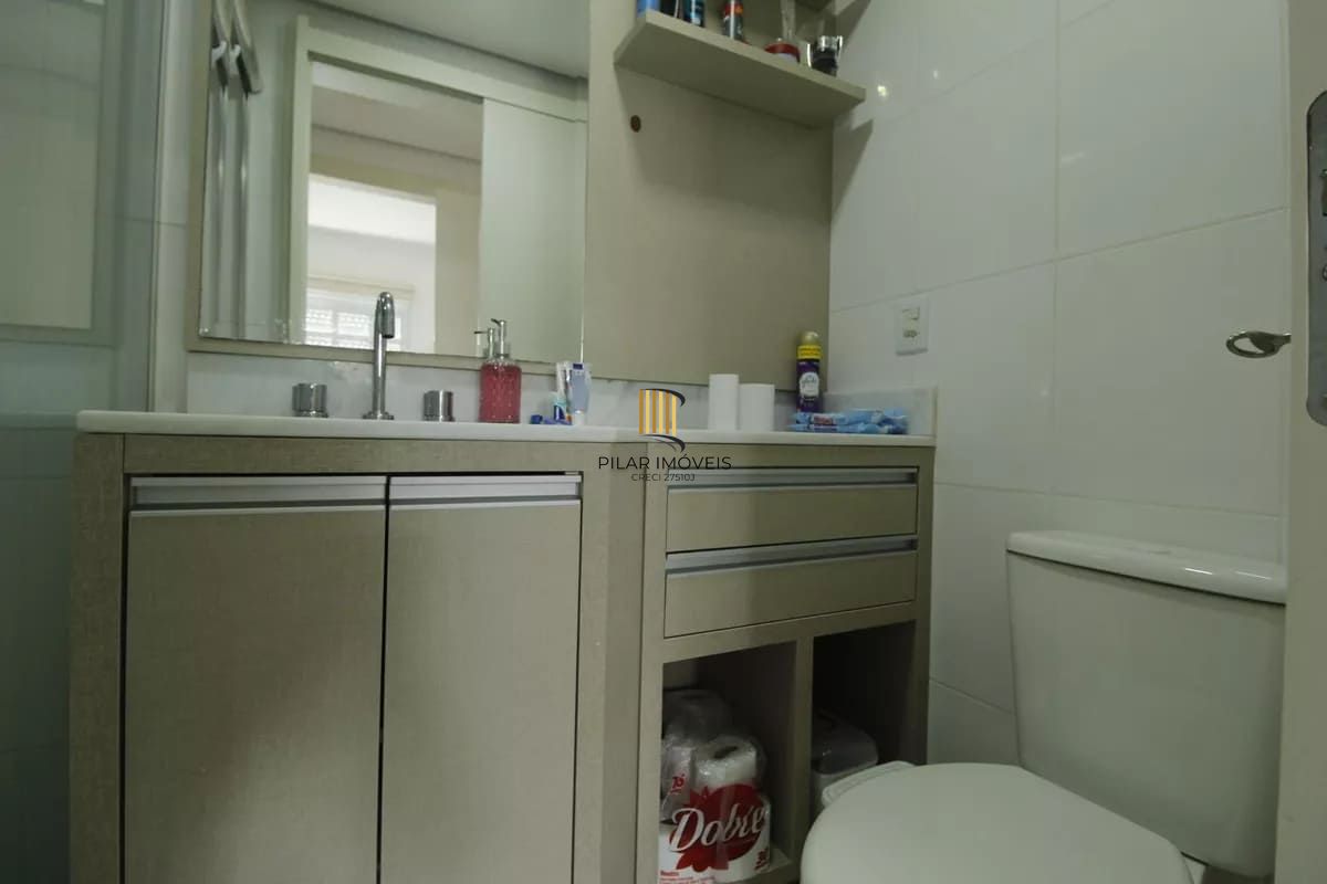 Excelente Apartamento mobiliado, 2 dormitórios para comprar, no Bairro Higienópolis