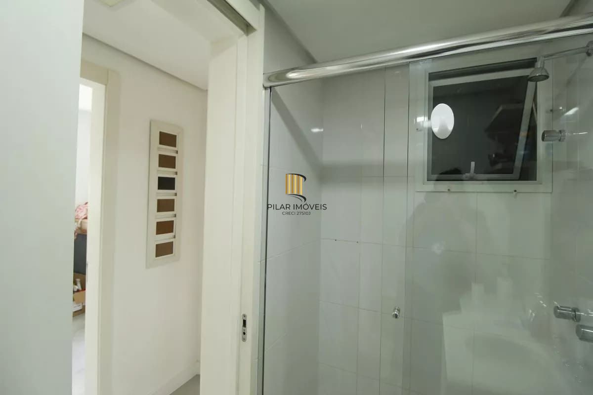 Excelente Apartamento mobiliado, 2 dormitórios para comprar, no Bairro Higienópolis