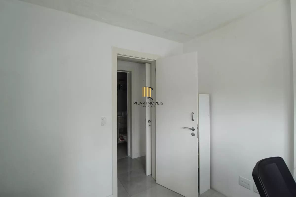 Excelente Apartamento mobiliado, 2 dormitórios para comprar, no Bairro Higienópolis