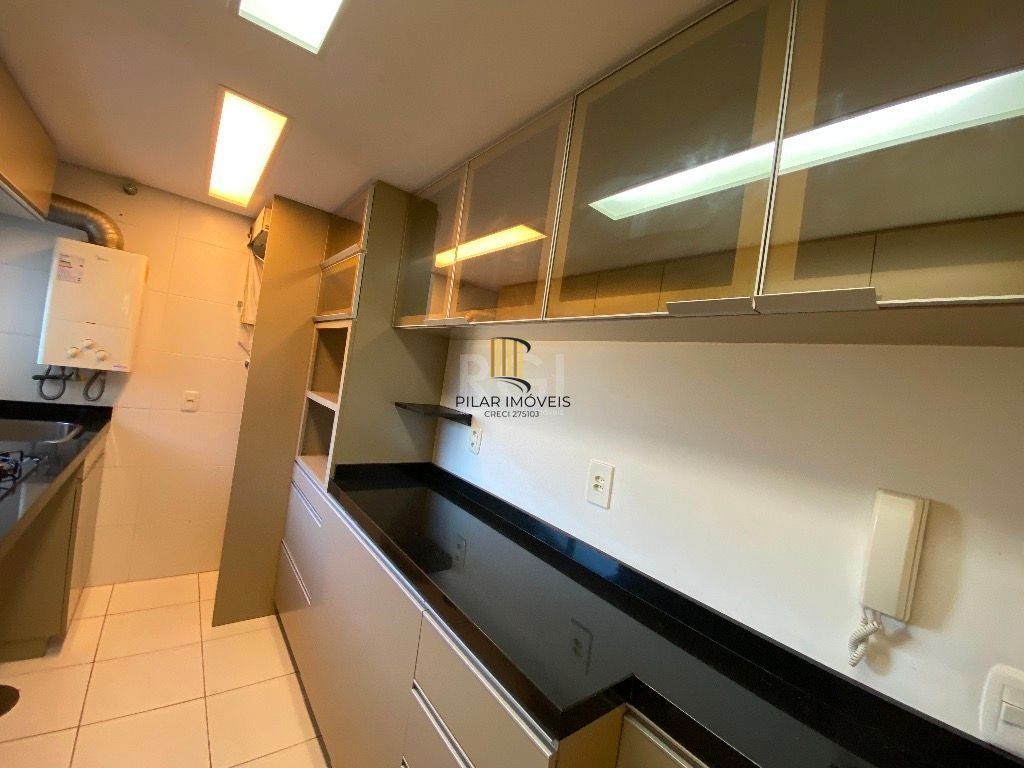 Apartamento com 2 dormitórios para comprar, 68,27 m² Chácara das Pedras - Porto Alegre/RS