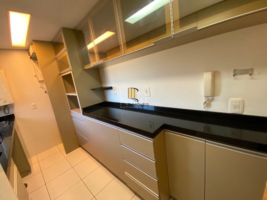 Apartamento com 2 dormitórios para comprar, 68,27 m² Chácara das Pedras - Porto Alegre/RS