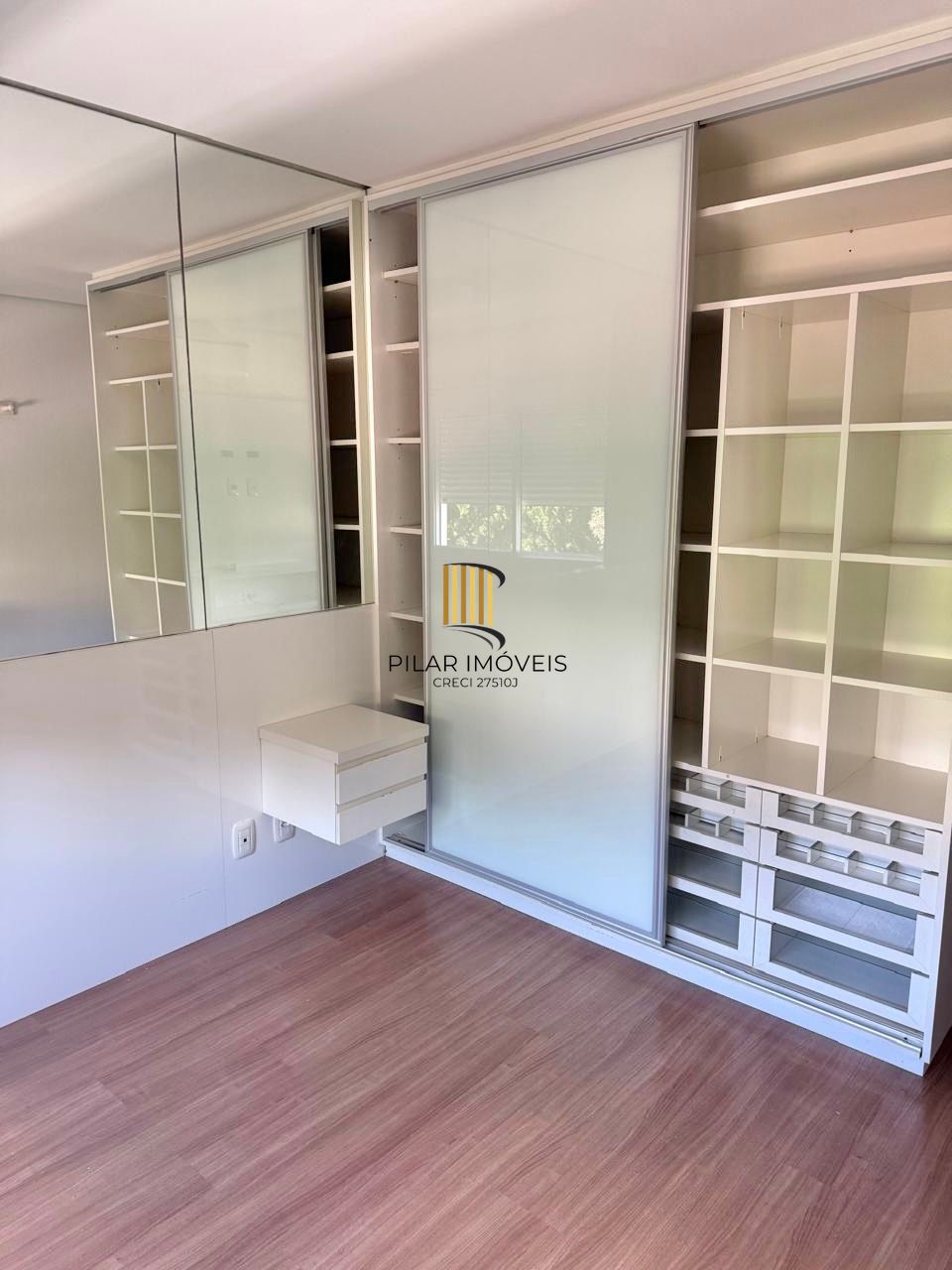 Apartamento com 2 dormitórios para comprar, 68,27 m² Chácara das Pedras - Porto Alegre/RS