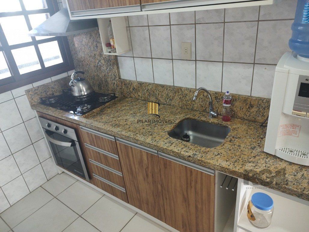 Vende ap. duplex, 2 dormitórios, 1 suíte, closet, ar split, salão de festa