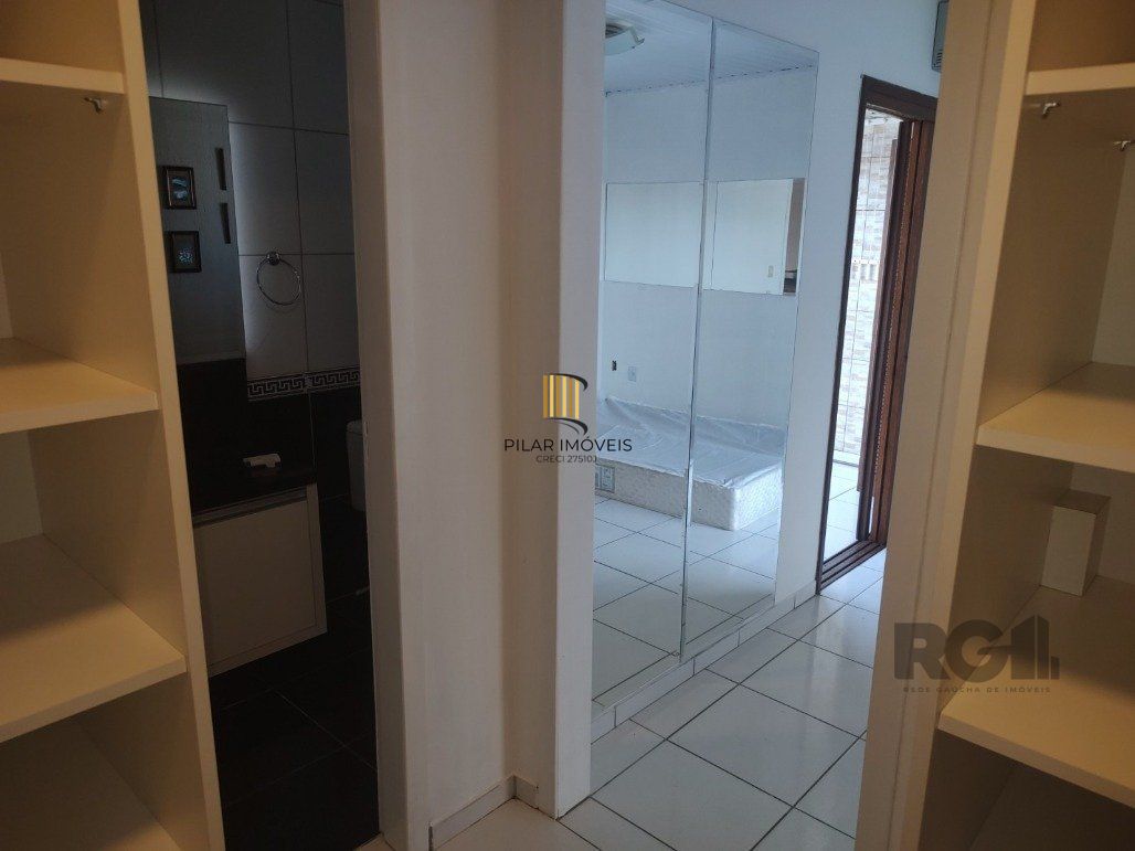 Vende ap. duplex, 2 dormitórios, 1 suíte, closet, ar split, salão de festa