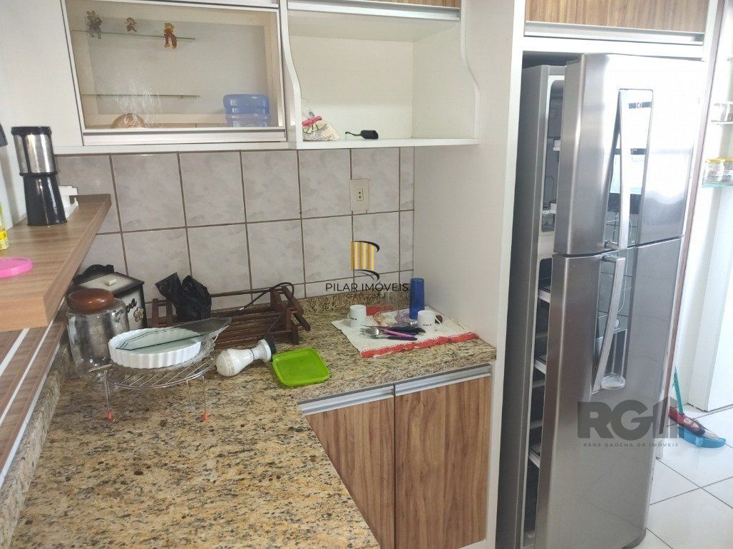 Vende ap. duplex, 2 dormitórios, 1 suíte, closet, ar split, salão de festa