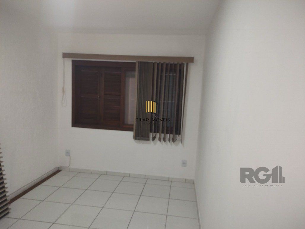 Vende ap. duplex, 2 dormitórios, 1 suíte, closet, ar split, salão de festa