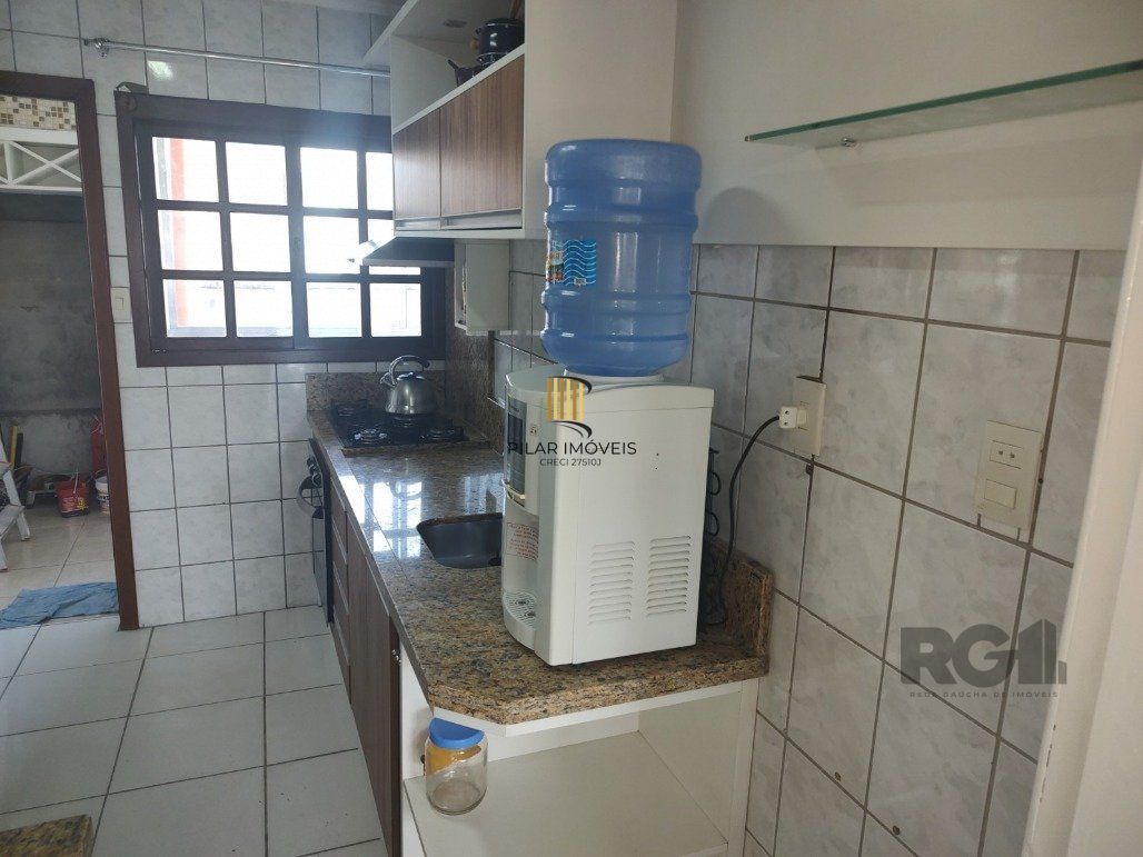 Vende ap. duplex, 2 dormitórios, 1 suíte, closet, ar split, salão de festa