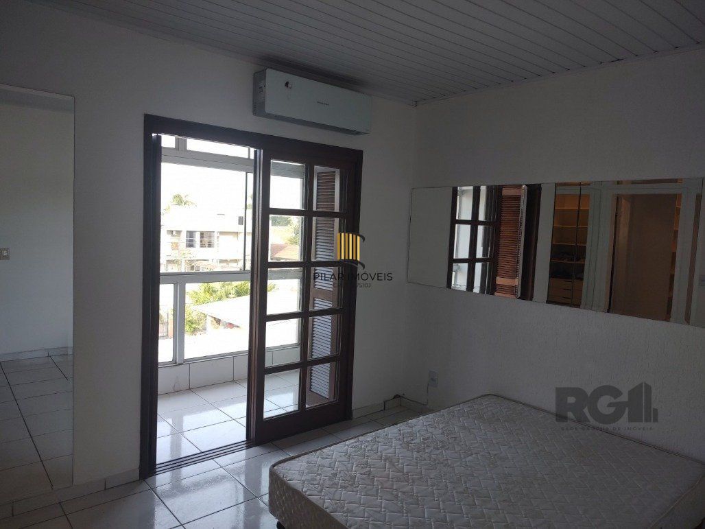 Vende ap. duplex, 2 dormitórios, 1 suíte, closet, ar split, salão de festa