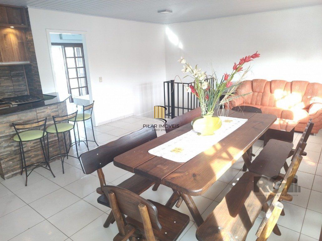 Vende ap. duplex, 2 dormitórios, 1 suíte, closet, ar split, salão de festa