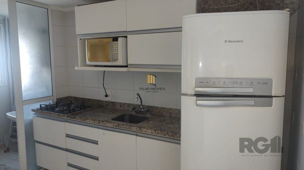 Vende apartamento semi-mobiliado, 3 dormitórios no Condomínio Jardim Novo Higienópolis