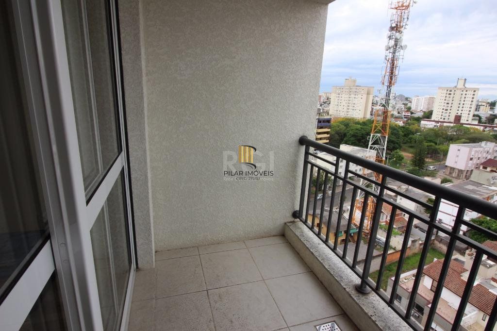 Vende apartamento semi-mobiliado, 3 dormitórios no Condomínio Jardim Novo Higienópolis