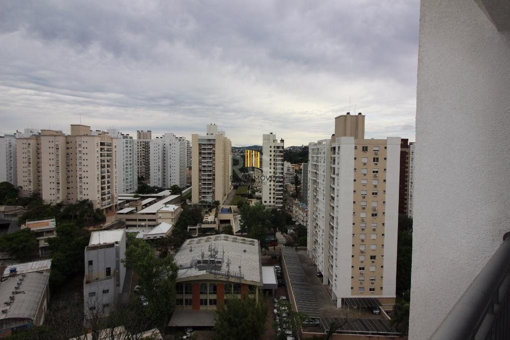 Vende apartamento semi-mobiliado, 3 dormitórios no Condomínio Jardim Novo Higienópolis
