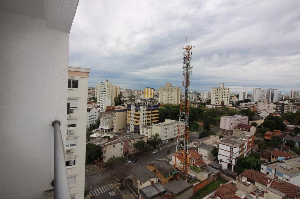 Vende apartamento semi-mobiliado, 3 dormitórios no Condomínio Jardim Novo Higienópolis