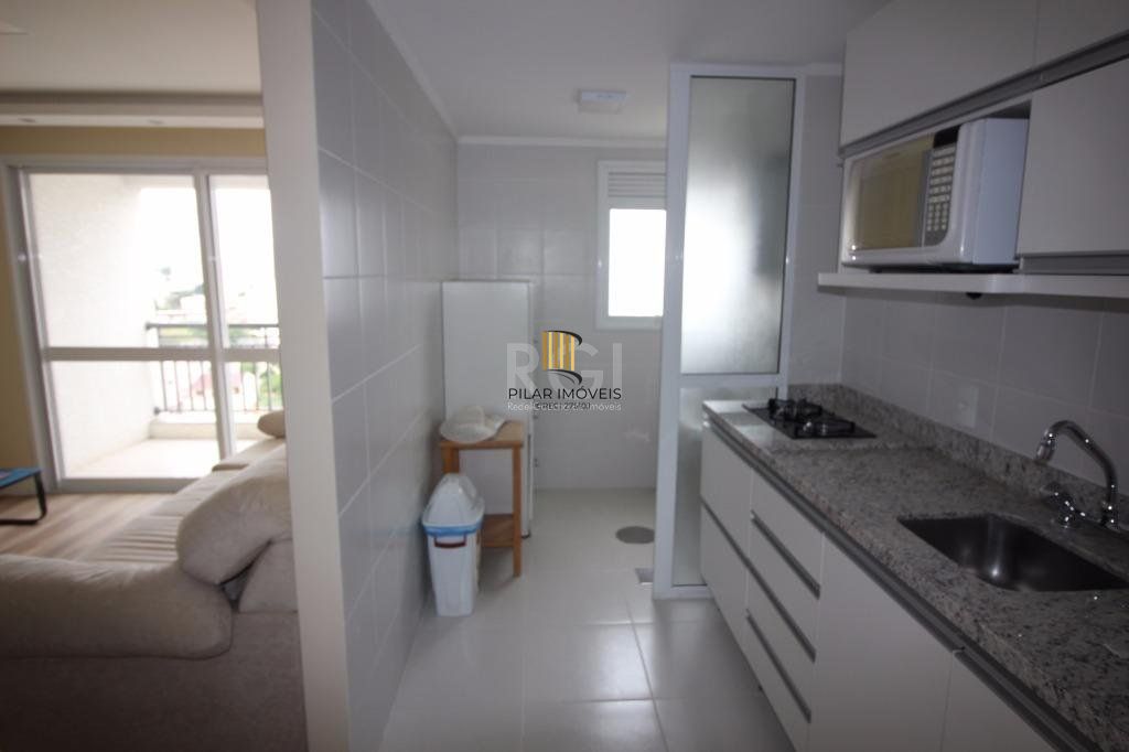 Vende apartamento semi-mobiliado, 3 dormitórios no Condomínio Jardim Novo Higienópolis