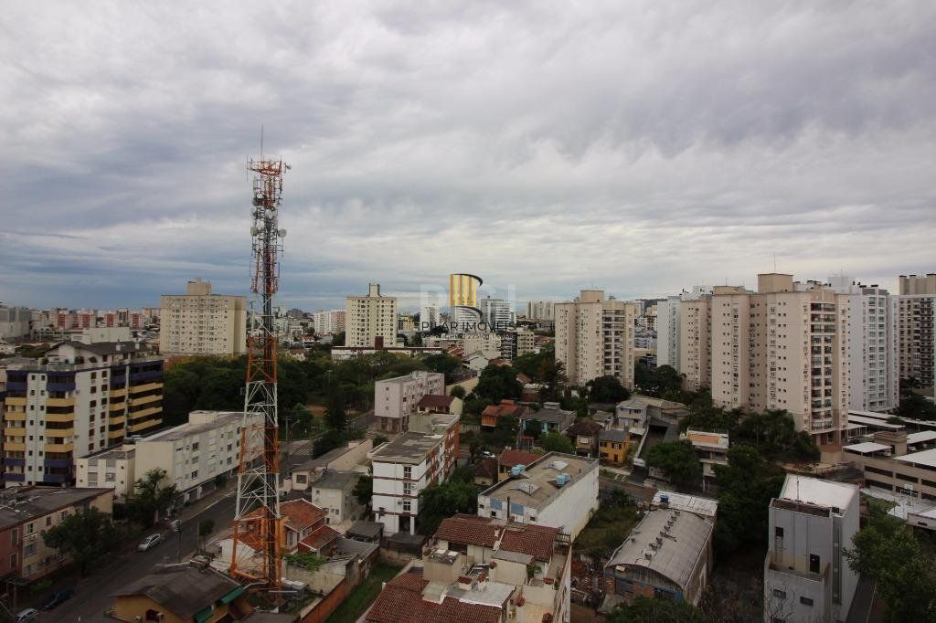 Vende apartamento semi-mobiliado, 3 dormitórios no Condomínio Jardim Novo Higienópolis