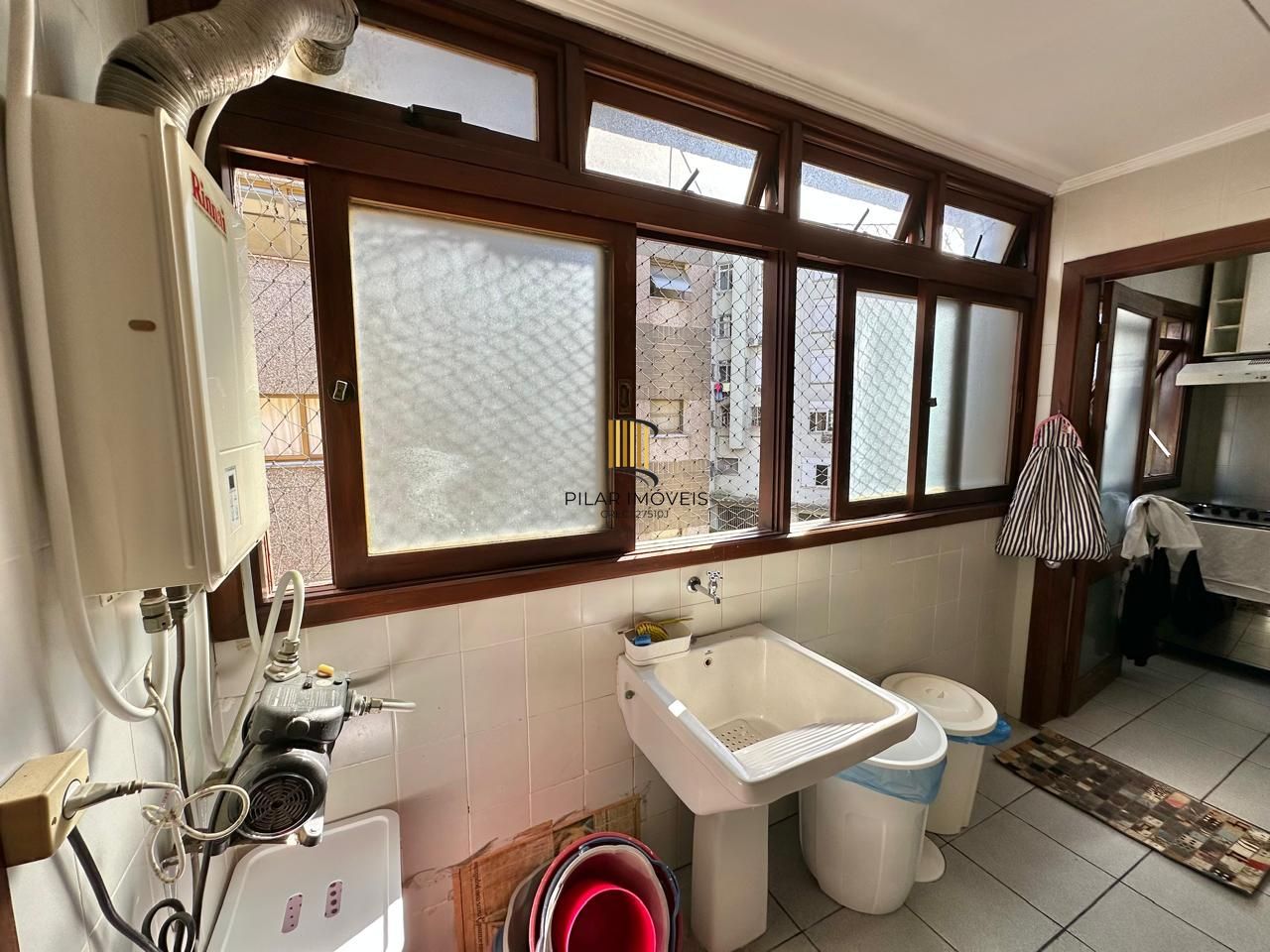 Excelente cobertura a venda semi mobiliada no bairro Higienópolis.