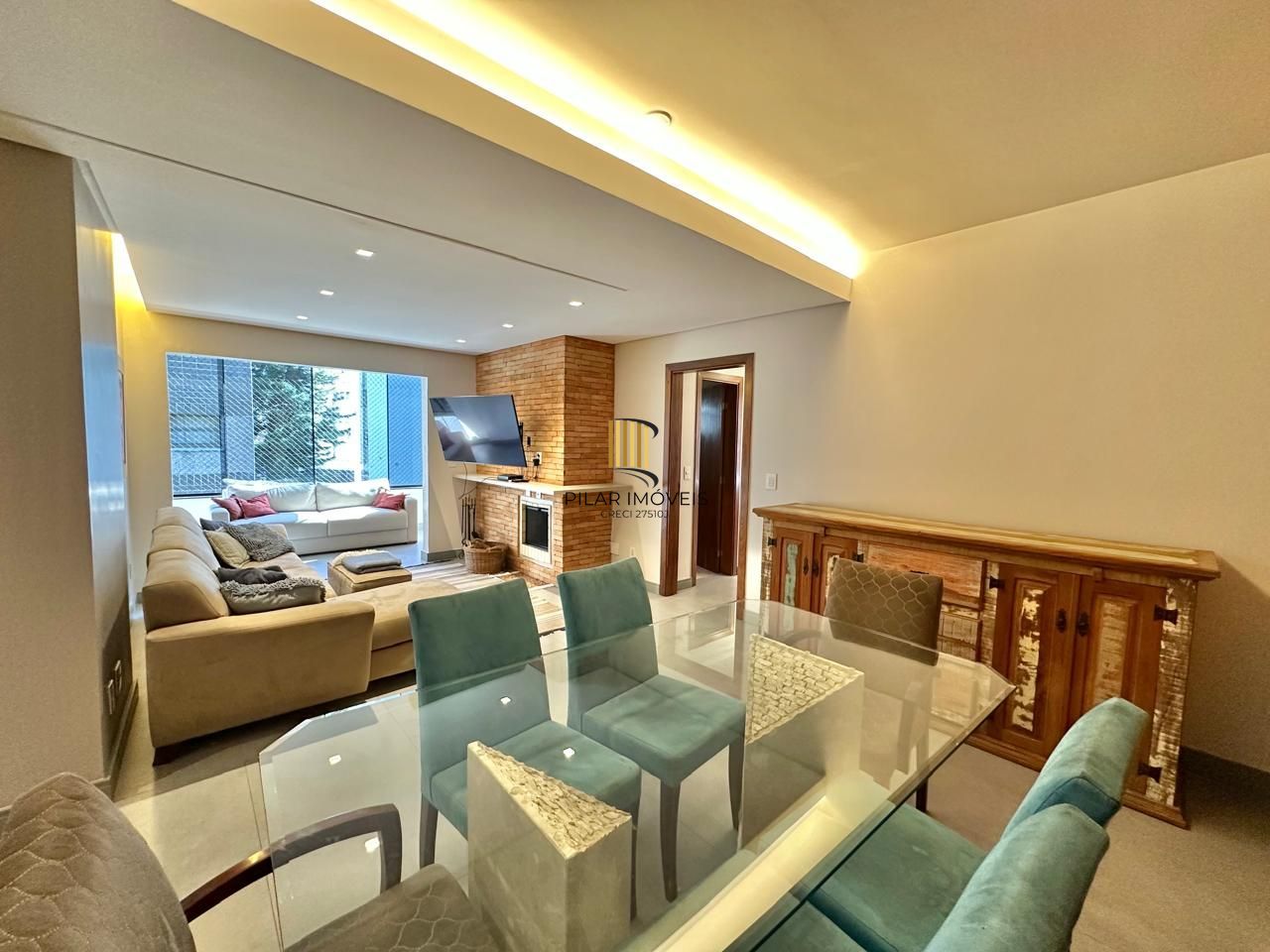 Excelente cobertura a venda semi mobiliada no bairro Higienópolis.