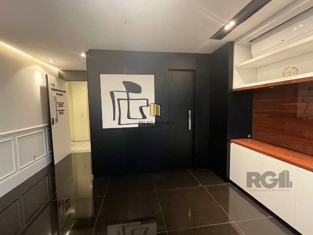 Prestígio e Conforto: Sala Comercial c/ Vaga no Moinhos de Vento