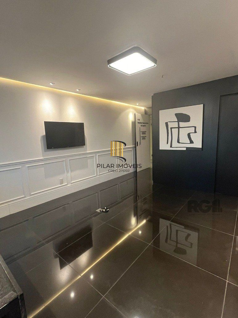 Prestígio e Conforto: Sala Comercial c/ Vaga no Moinhos de Vento