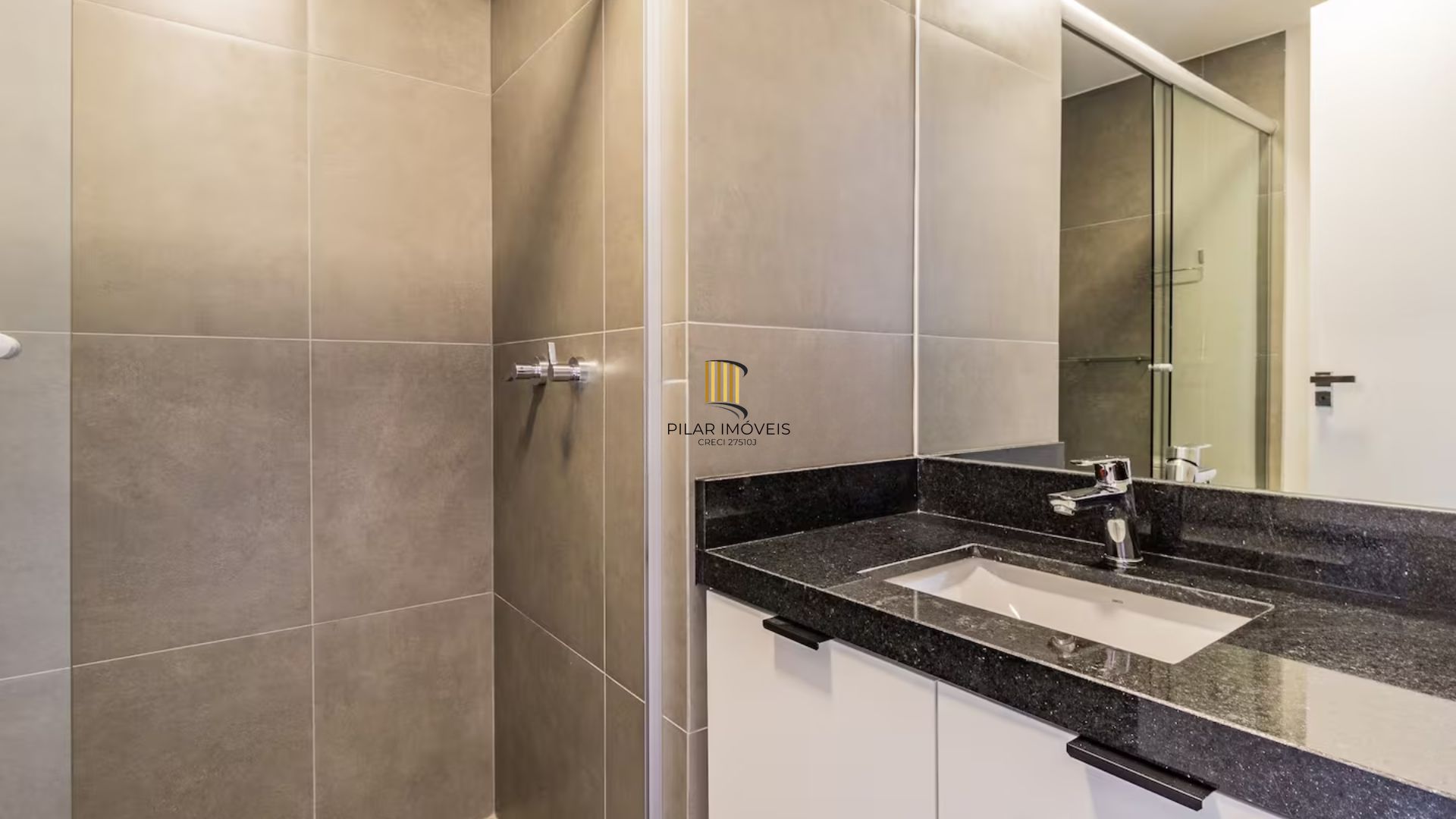 Studio completamente mobiliado e equipado, para comprar, localizado no GO Rio Branco