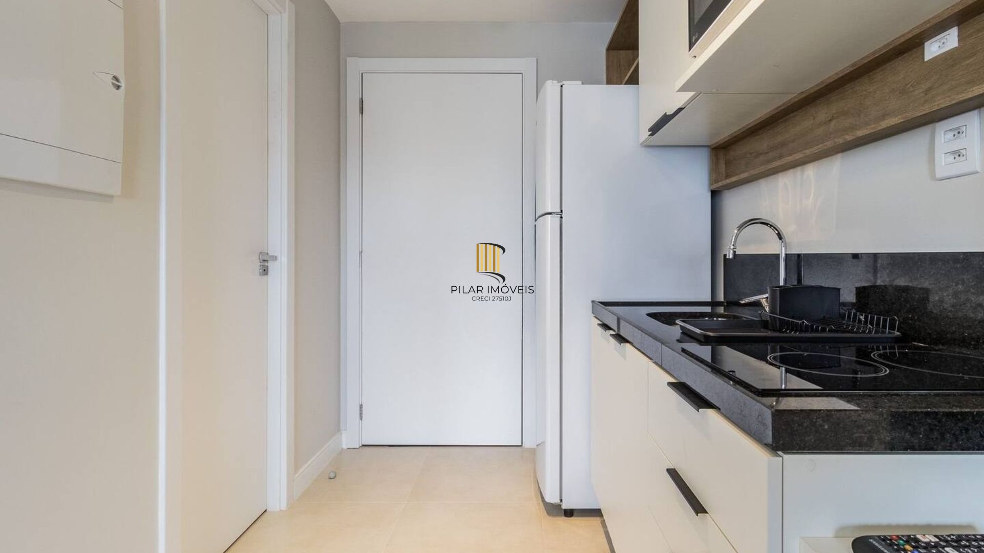 Studio completamente mobiliado e equipado, para comprar, localizado no GO Rio Branco