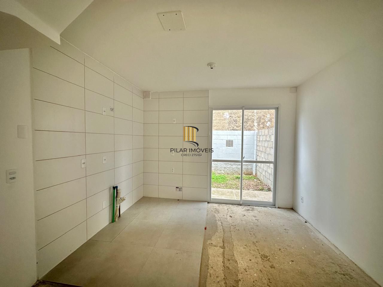 Excelente casa a venda em condomínio fechado no bairro Vila Nova.