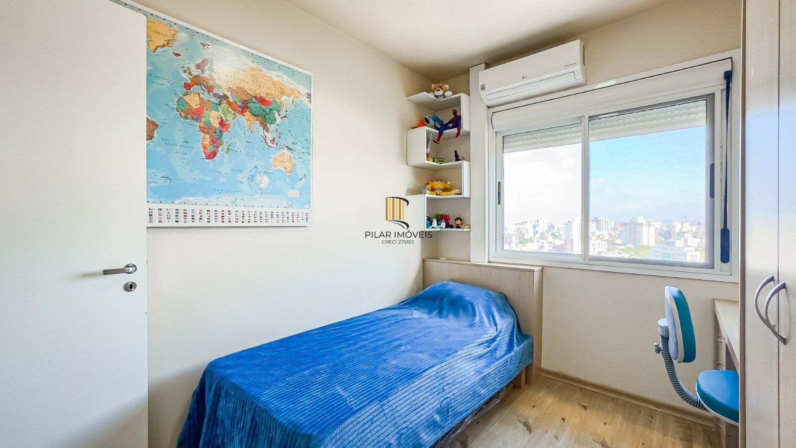 Apartamento totalmente mobiliado com 65m² no bairro Petrópolis!