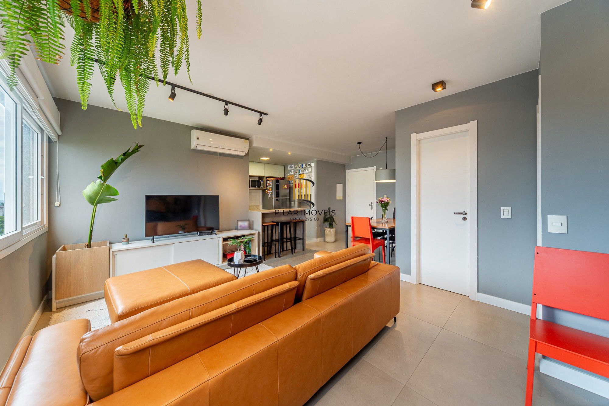 Apartamento mobiliado 60m² | 1 dormitório | Andar alto | Vista livre | 1 vaga