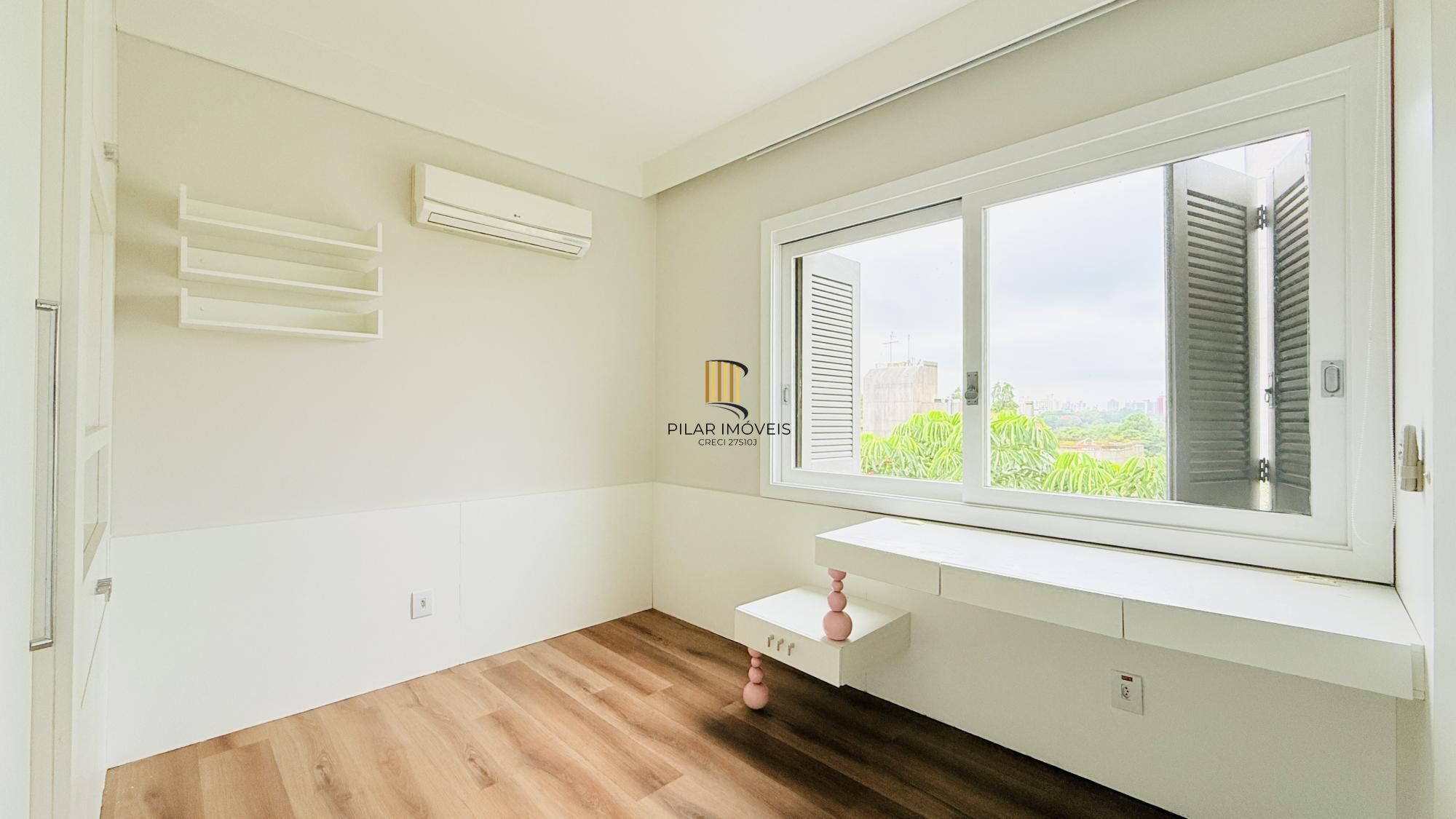 Cobertura Duplex de 318m com Piscina Privativa, Energia Solar e Vista Panorâmica