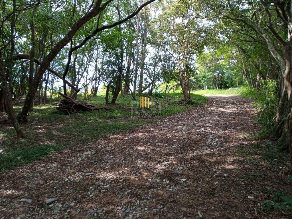Boletto Imóveis vende Sitio na RS, Com 7 casas, 2 comerciais, excelente local para vários seguimento fácil acesso , rota para gramado, R$3.900,000,00