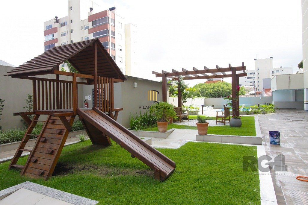Apartamento Para Comprar no bairro Jardim Botânico com 2 quartos (1 suíte)