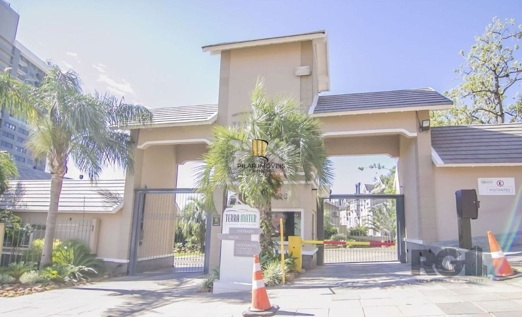 vende exelente casa com 442m² , 4 dormitórios Suíte, garagem para 4 carros