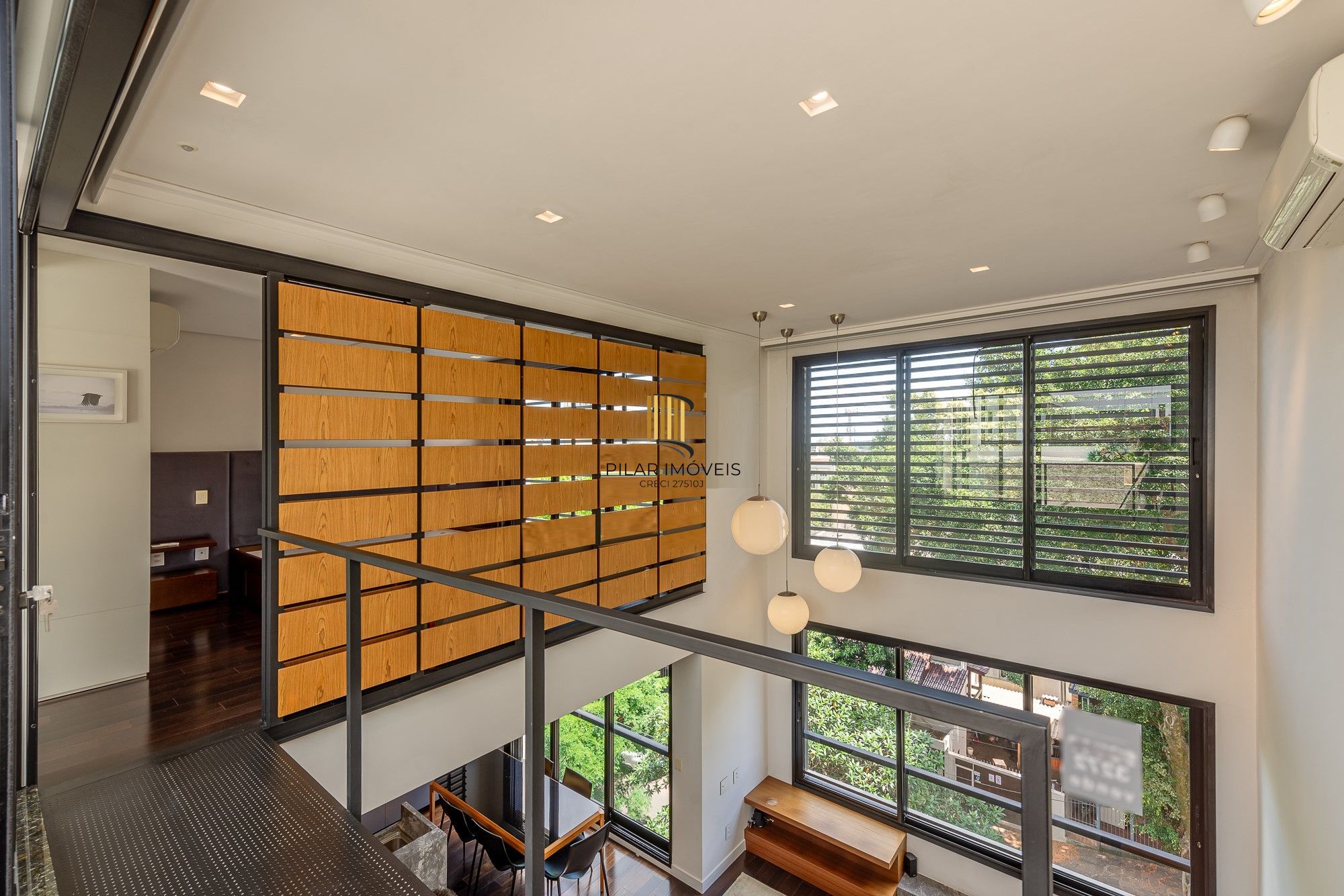Cobertura com 115m² e 2 dormitórios, 2 suítes, 1 vaga