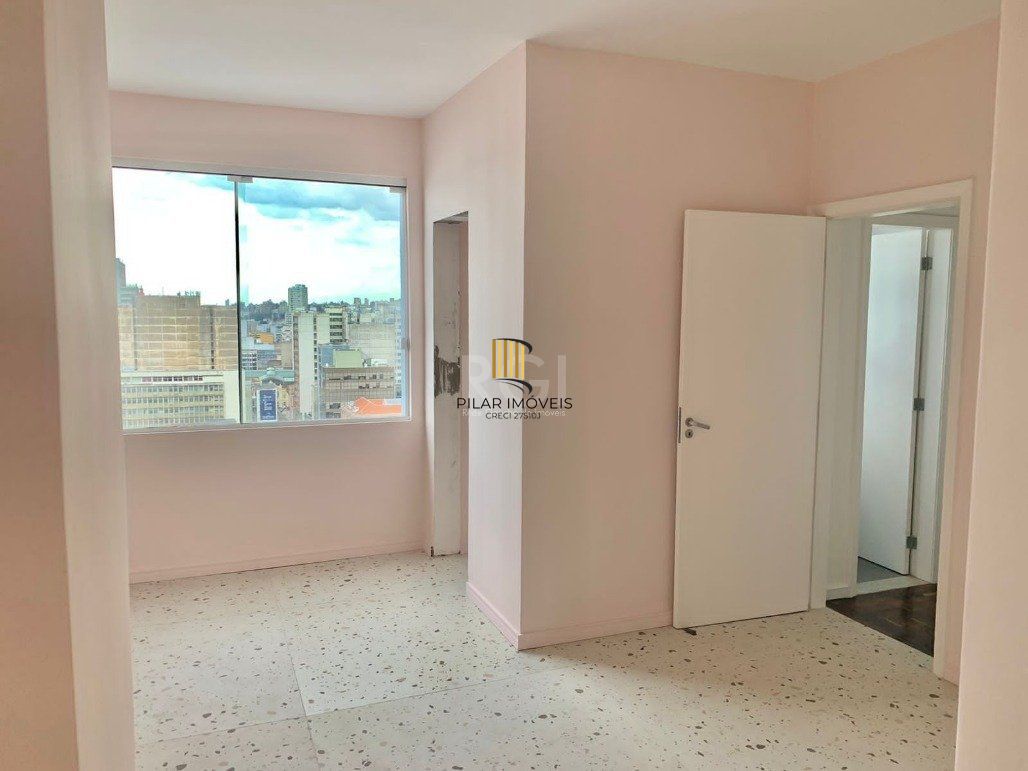Apartamento Para Comprar no Centro Histórico com 3 dormitórios por: R$700.000,00.