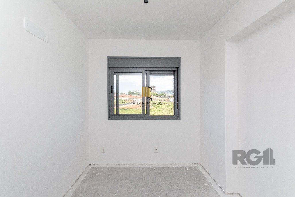 Apto de 3 suítes, andar alto, 115m² privativos com lavabo, cozinha americana e churrasqueira.