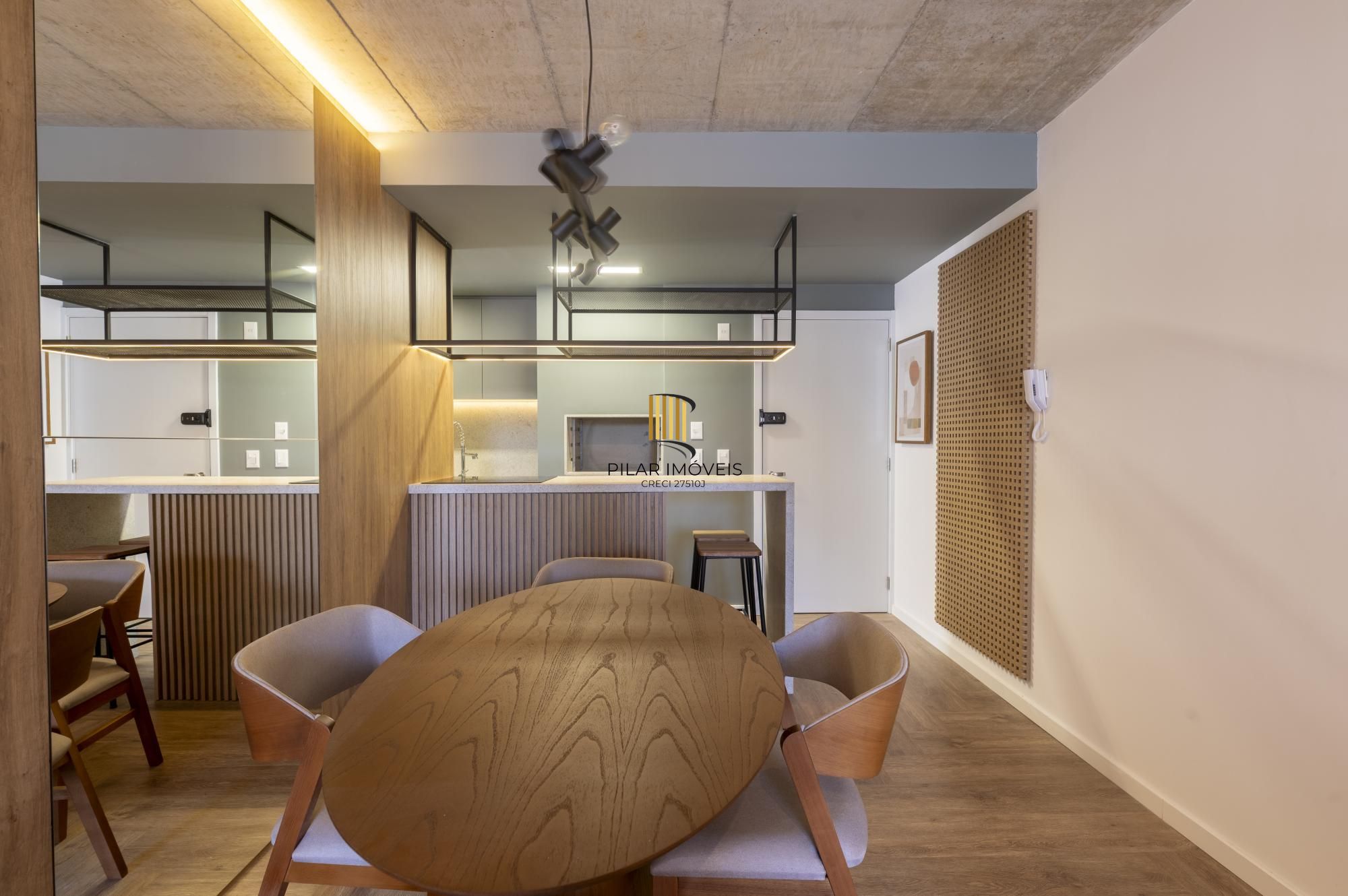 Apartamento com 67m², 2 quartos, 1 suíte, 1 vaga, no bairro Petrópolis em Porto Alegre