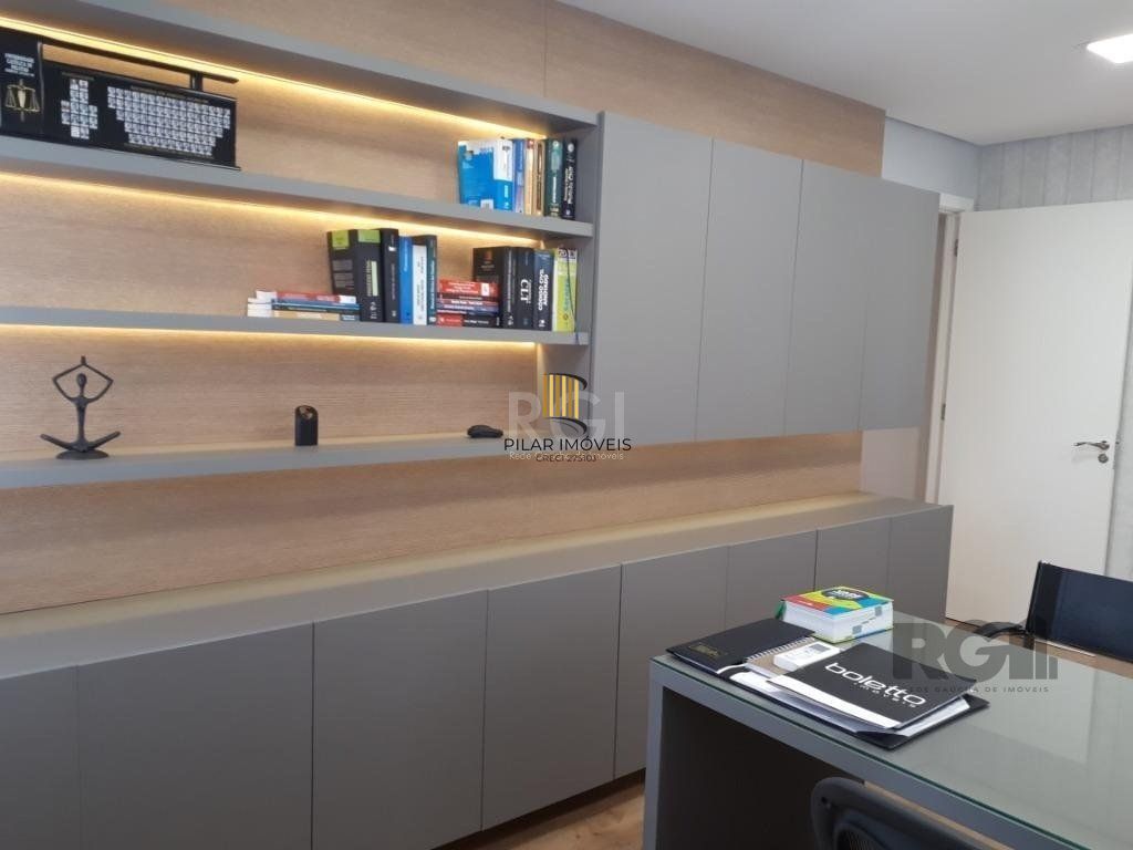 Ótima sala finamente mobiliada para Comprar no bairro Petrópolis - Porto Alegre