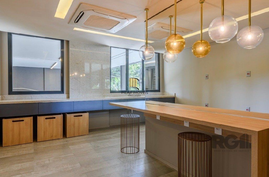 Loft finamente decorado para comprar  no Lucas By Yoo.