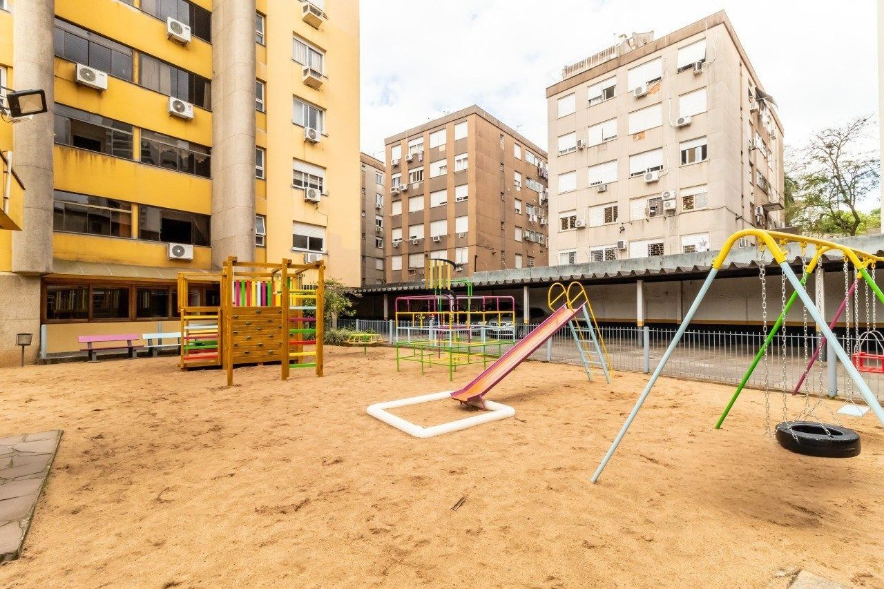 Apartamento 2 dormitórios no bairro Passo da Areia
