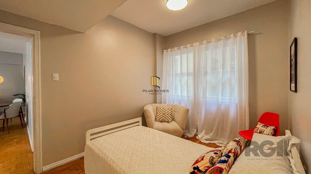 Apartamento para comprar ,  dois dormitórios, 1 vaga de garagem no Centro Histórico.