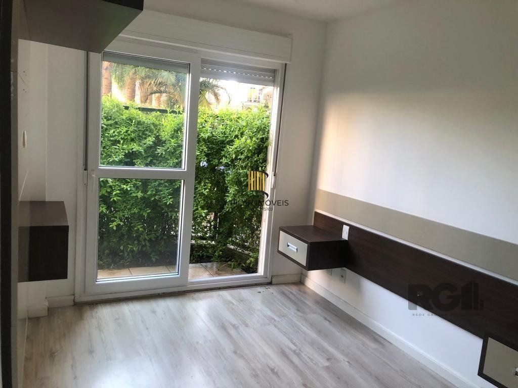 vende Apartamento Garden semi- mobiliado, com 114m², R$589.000,00, 3 dormitórios, 1 suíte, com pátio,1 box